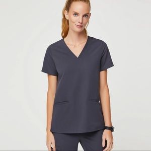 Figs Charcoal Casma 3 Pocket Top